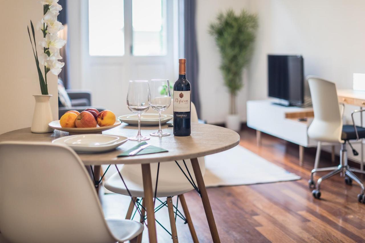 Apartament Mavrogenous - The Mansion Ateny Zewnętrze zdjęcie
